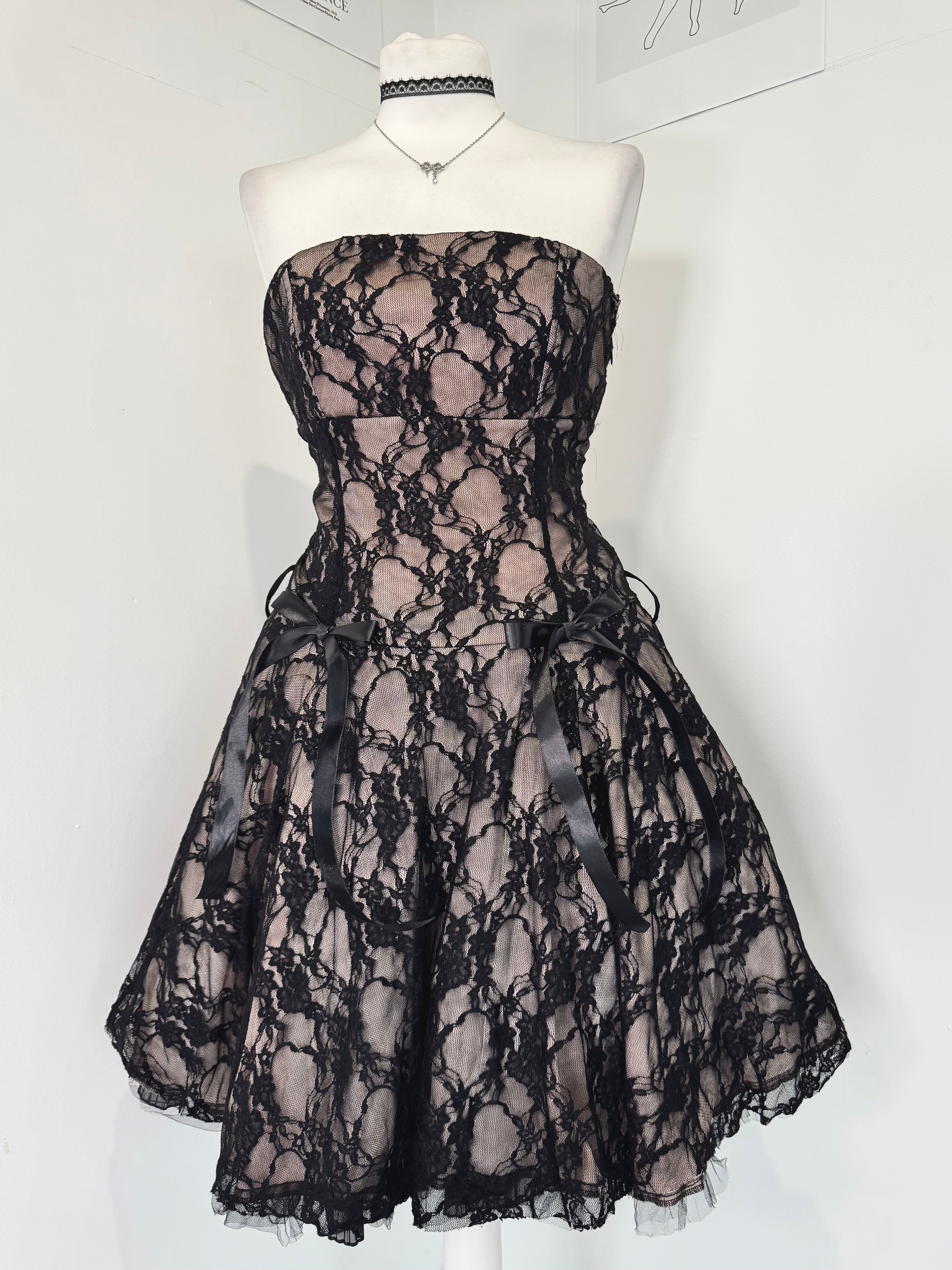 Gothic Romance Black Lace Strapless Dress