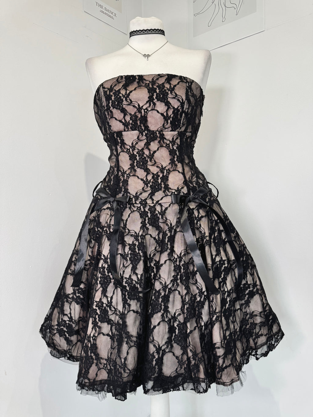 Gothic Romance Black Lace Strapless Dress