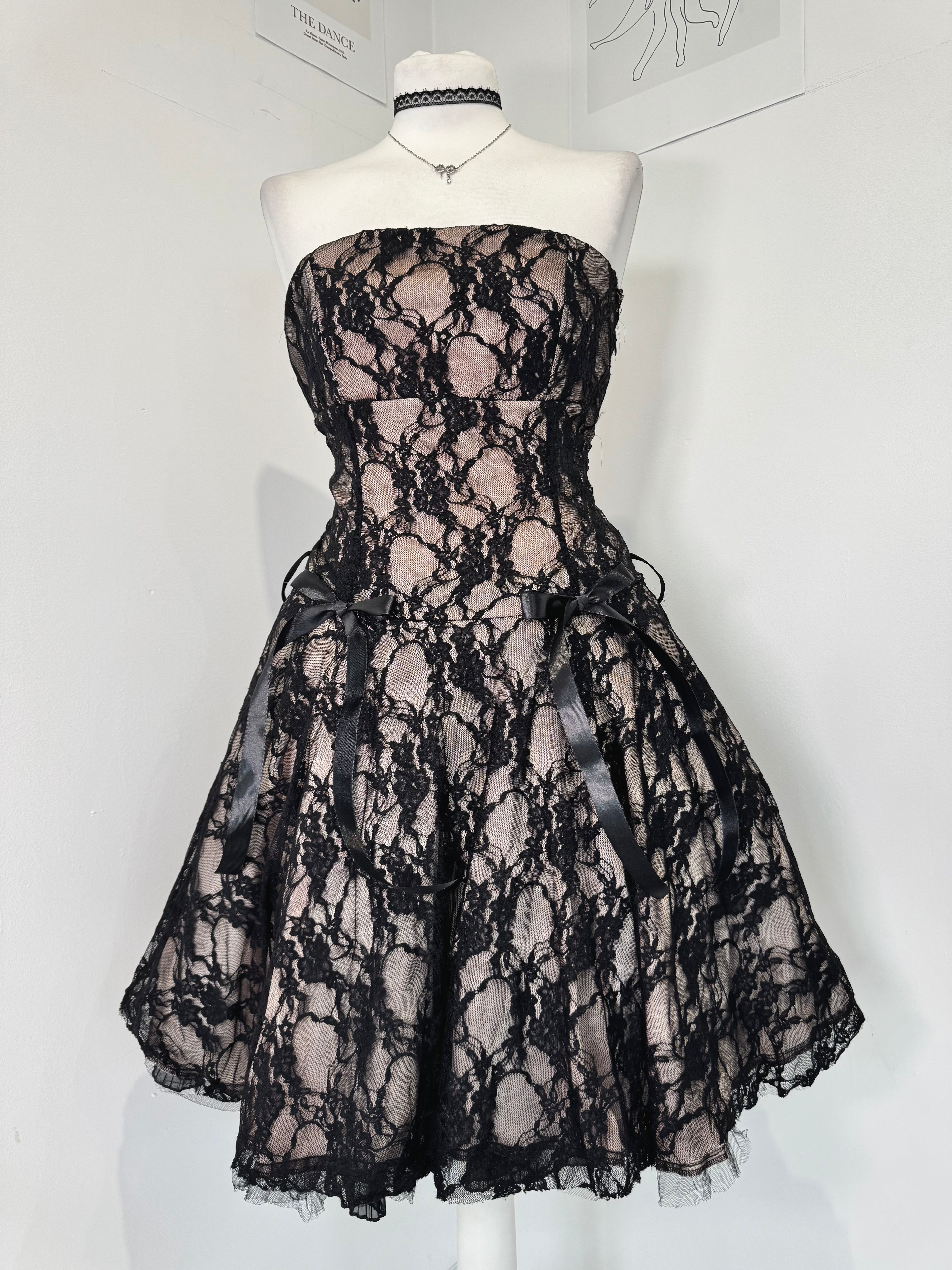 Gothic Romance Black Lace Strapless Dress