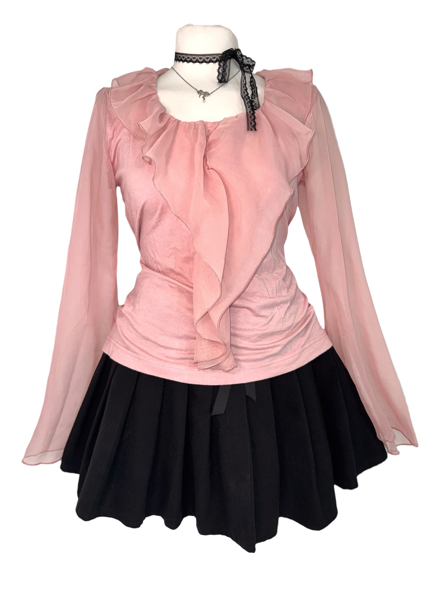 Dreamy pink bellsleeves top with ruffles