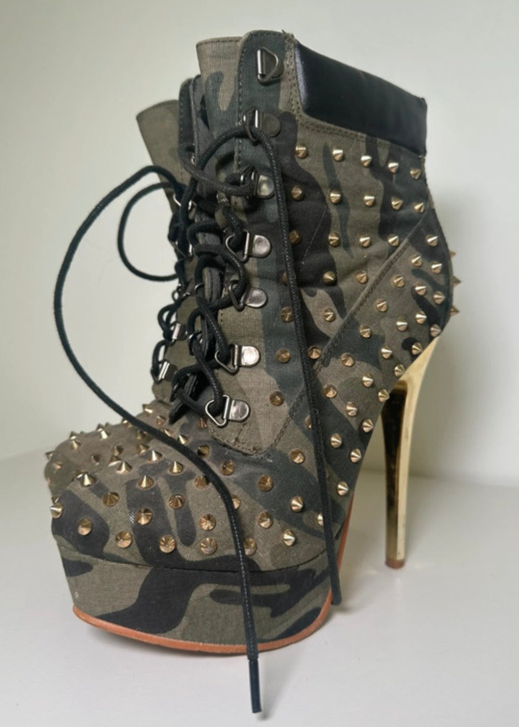 Military Moro Avant High Heels