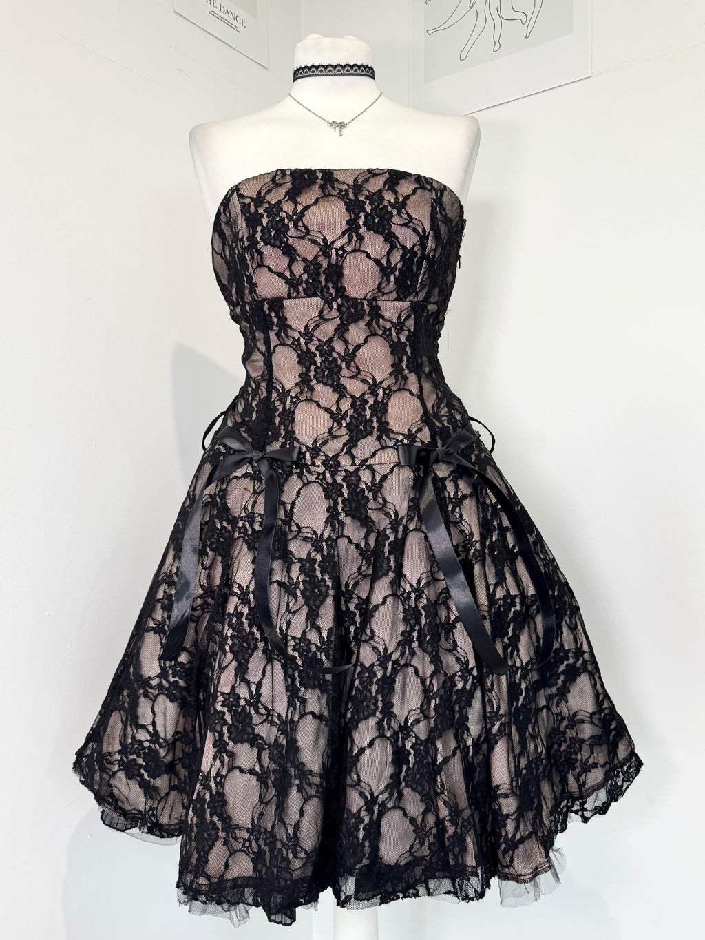 Gothic Romance Black Lace Strapless Dress
