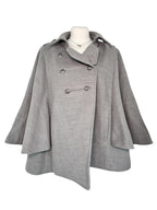 Grey poncho coat with elegant buttons